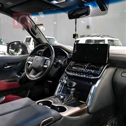 تۆیۆتا لاند کروزەر